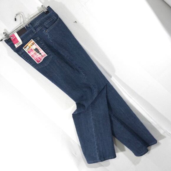 NWT! LEE JEANS! HIGH WAIST, STRAIGHT LEG STRETCH BLUE DENIM CLASSIC JEANS! SZ 12 - Picture 1 of 10